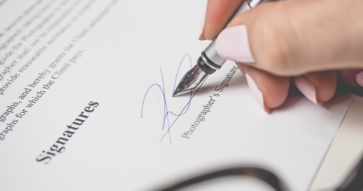 Our quick guide to contracts for freelancers and agencies.